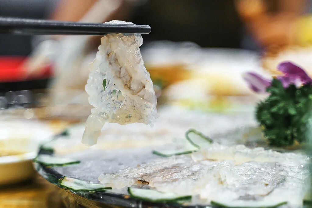 中疾控：发现一起聚集性疫情！5人聚餐后4人确诊！注意这个风险
